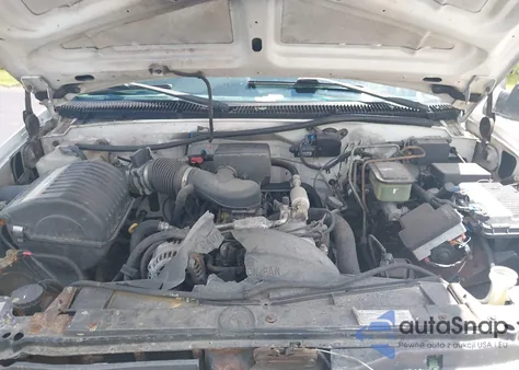 2000 Chevrolet C3500 z USA, uszkodzony, nr VIN 1GCGC34R5YR229796